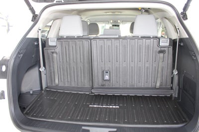 2025 Toyota HIGHLANDER LE