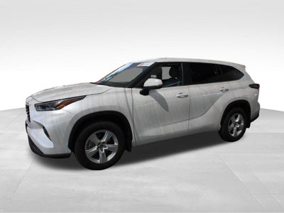 2025 Toyota HIGHLANDER LE