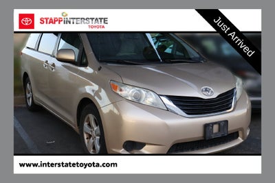2011 Toyota SIENNA LE 3.5L LE