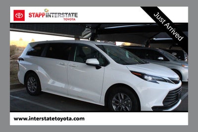 2025 Toyota Sienna LE 8 Passenger