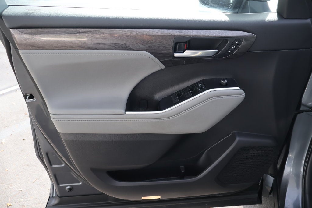 2020 Toyota Highlander Hybrid Limited