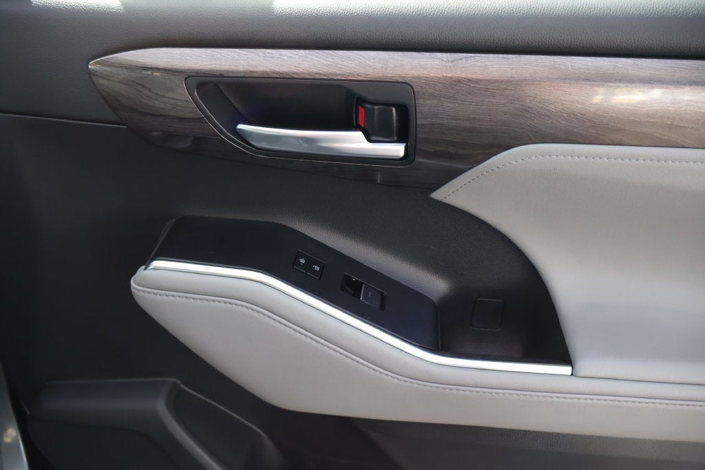 2020 Toyota Highlander Hybrid Limited