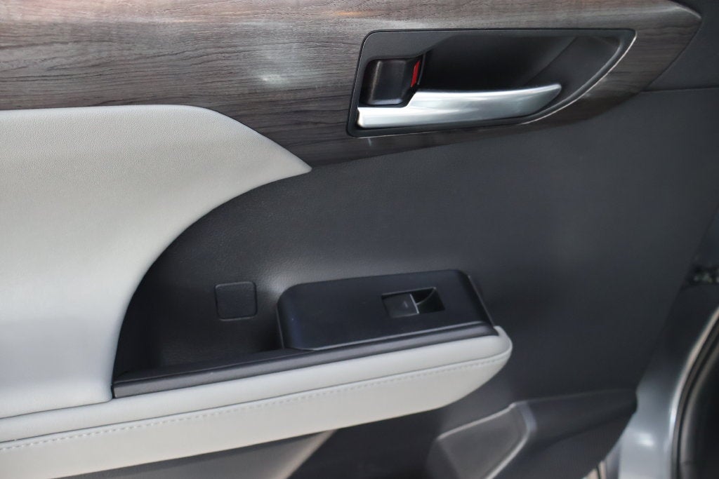 2020 Toyota Highlander Hybrid Limited