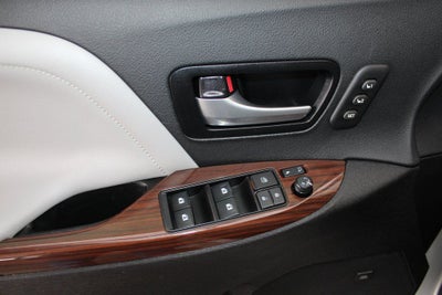 2019 Toyota SIENNA LTD PREM Limited Premium 7 Passenger
