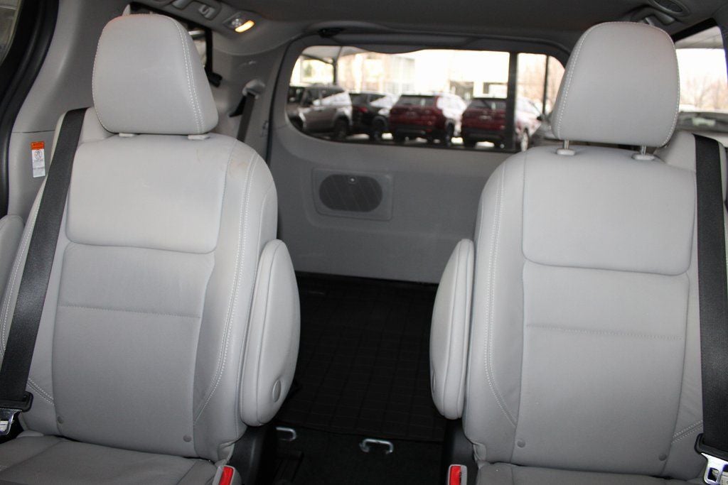 2019 Toyota SIENNA LTD PREM Limited Premium 7 Passenger