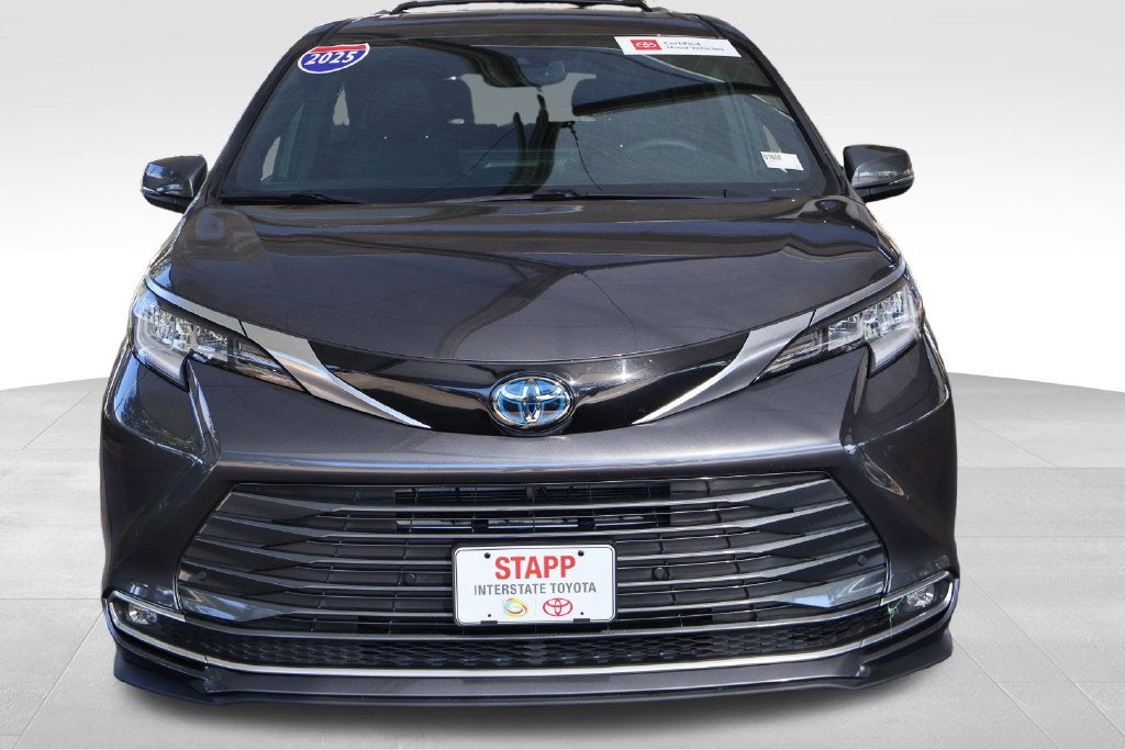 2025 Toyota Sienna Limited 7 Passenger