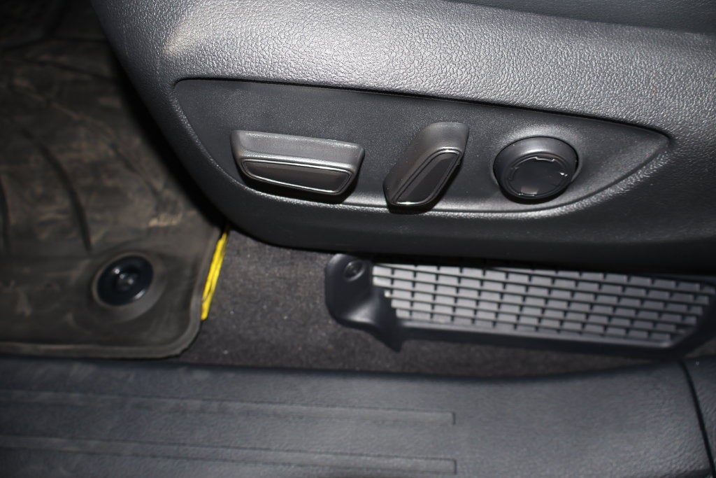 2025 Toyota Sienna Limited 7 Passenger