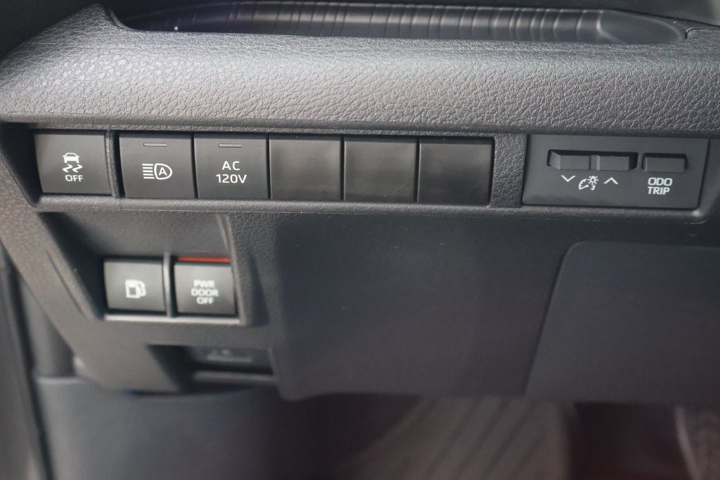 2025 Toyota Sienna Limited 7 Passenger