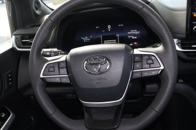 2025 Toyota Sienna Limited 7 Passenger
