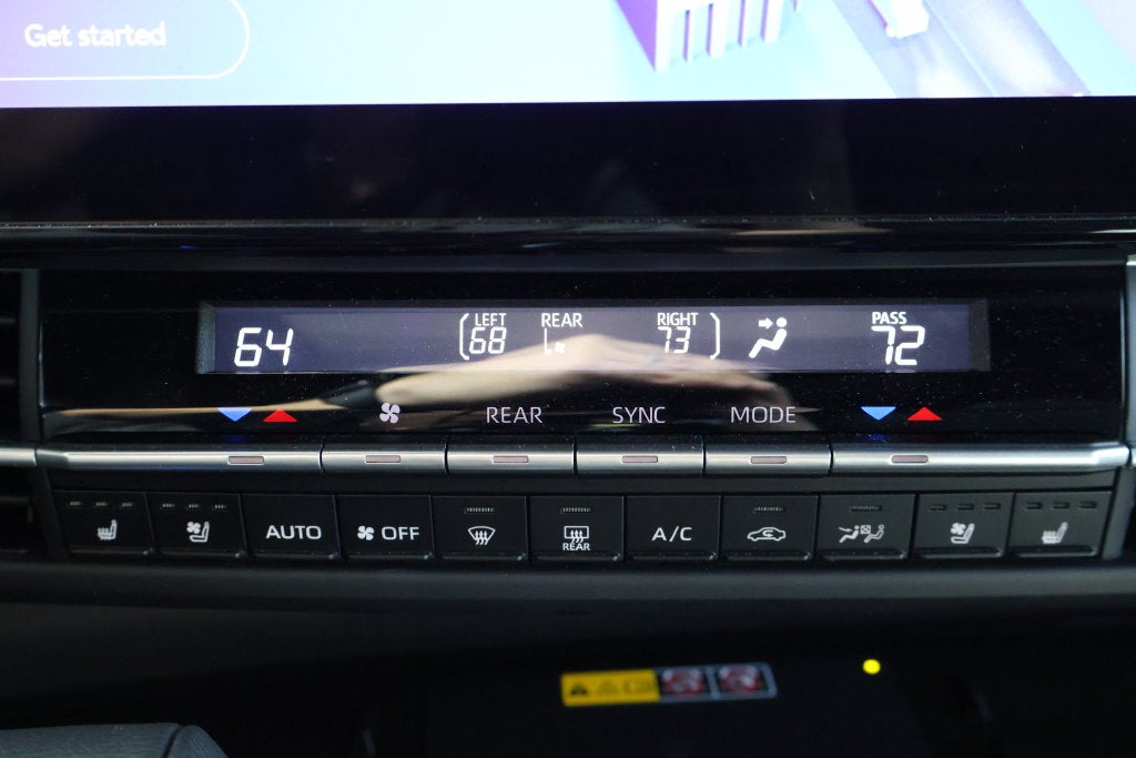 2025 Toyota Sienna Limited 7 Passenger