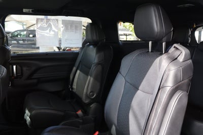 2025 Toyota Sienna Limited 7 Passenger