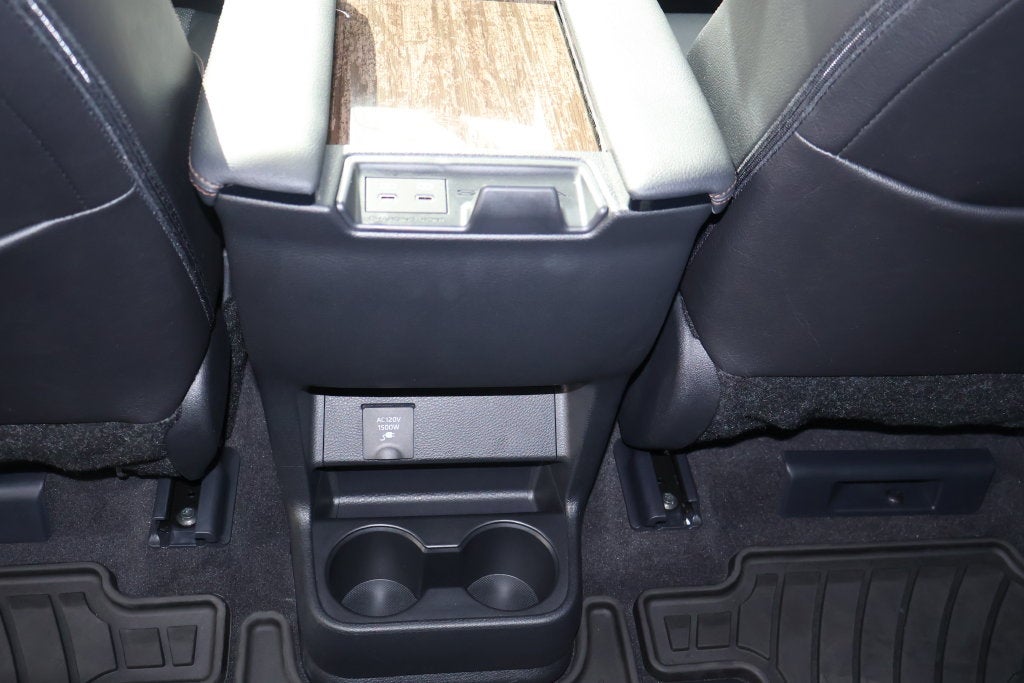 2025 Toyota Sienna Limited 7 Passenger