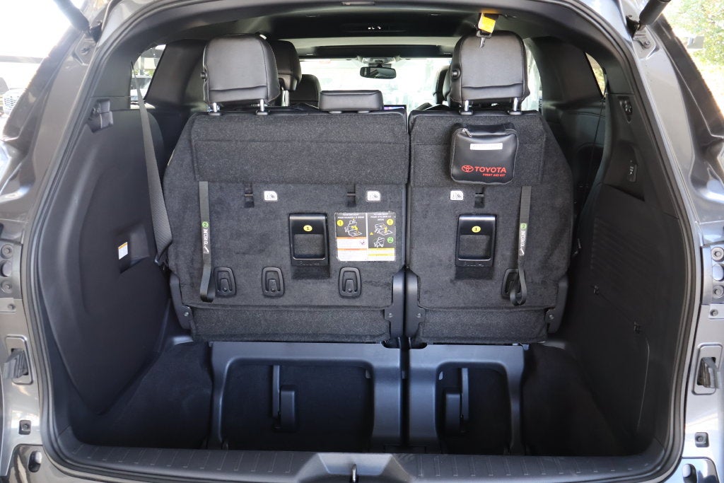 2025 Toyota Sienna Limited 7 Passenger