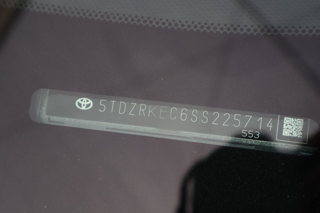 2025 Toyota Sienna Limited 7 Passenger