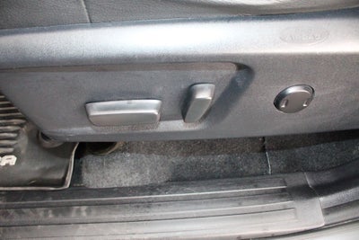 2019 Toyota TUNDRA 4X4 SR5