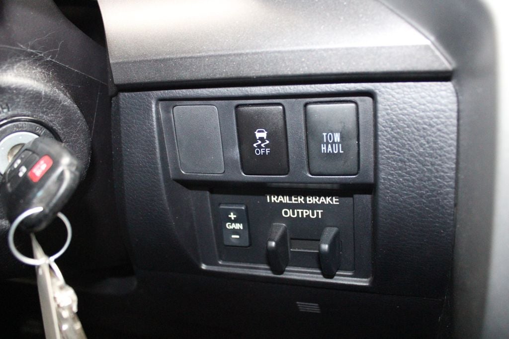 2019 Toyota TUNDRA 4X4 SR5