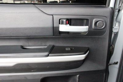 2019 Toyota TUNDRA 4X4 SR5