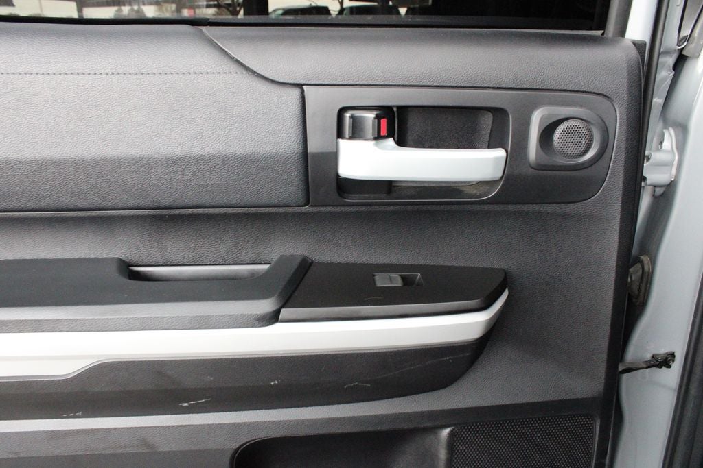 2019 Toyota TUNDRA 4X4 SR5