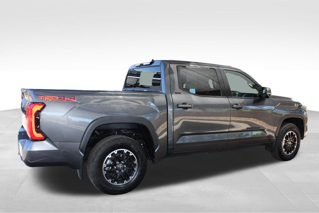 2025 Toyota TUNDRA 4X4 SR5