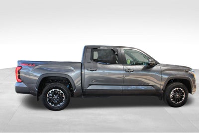 2025 Toyota TUNDRA 4X4 SR5