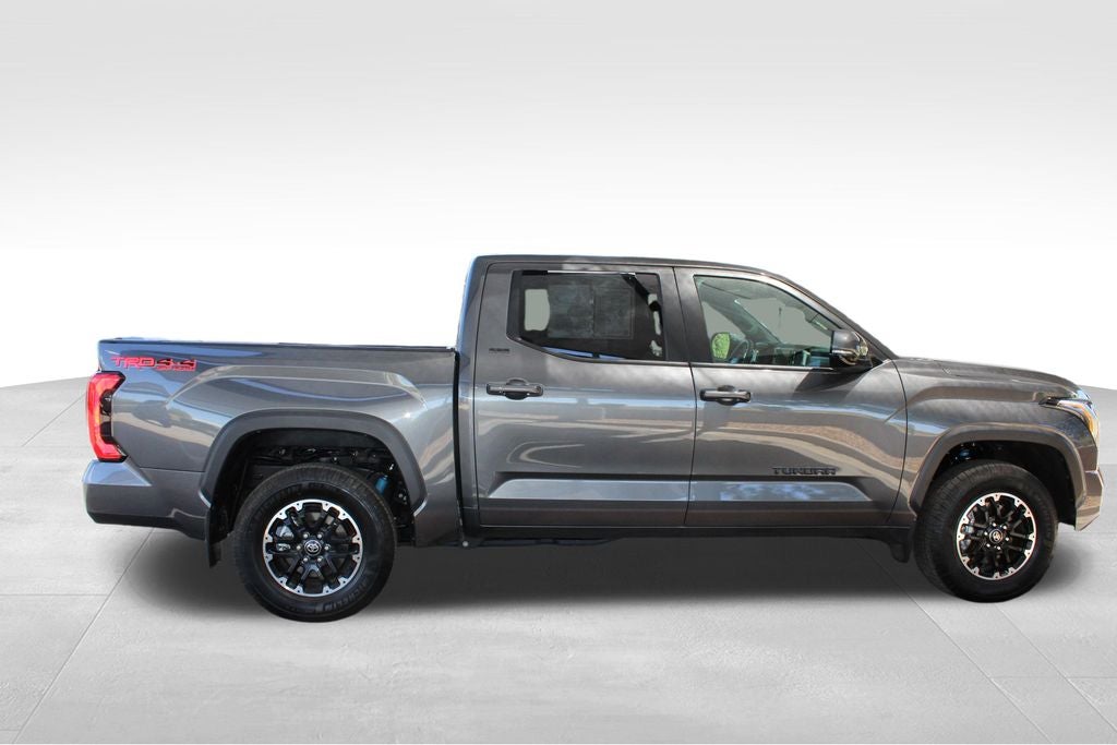 2025 Toyota TUNDRA 4X4 SR5