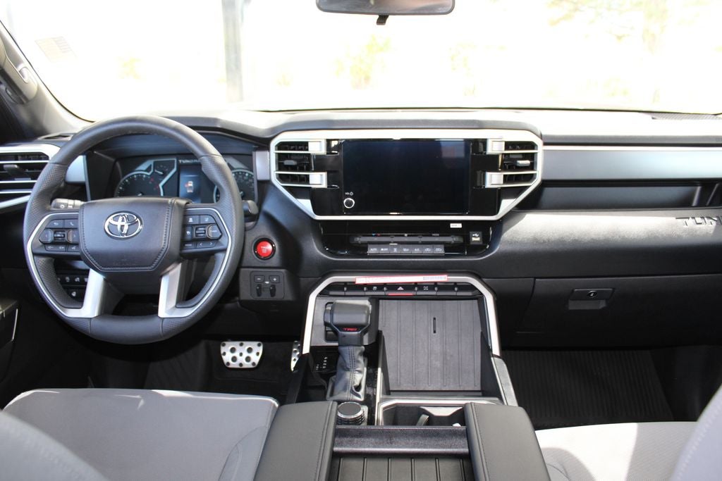 2025 Toyota TUNDRA 4X4 SR5