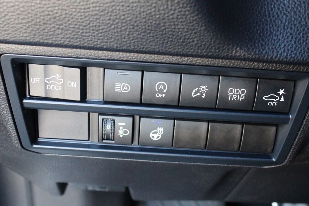 2025 Toyota TUNDRA 4X4 SR5