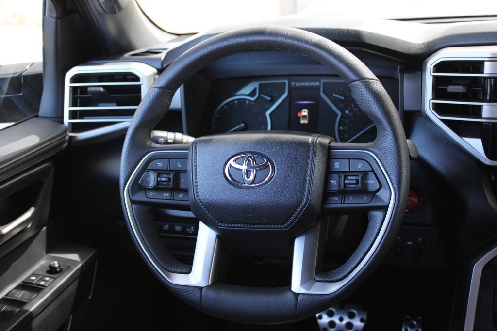 2025 Toyota TUNDRA 4X4 SR5