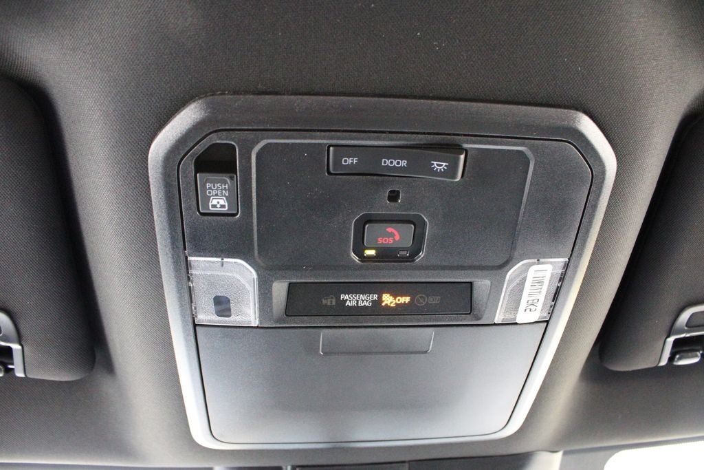 2025 Toyota TUNDRA 4X4 SR5