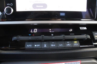 2025 Toyota TUNDRA 4X4 SR5