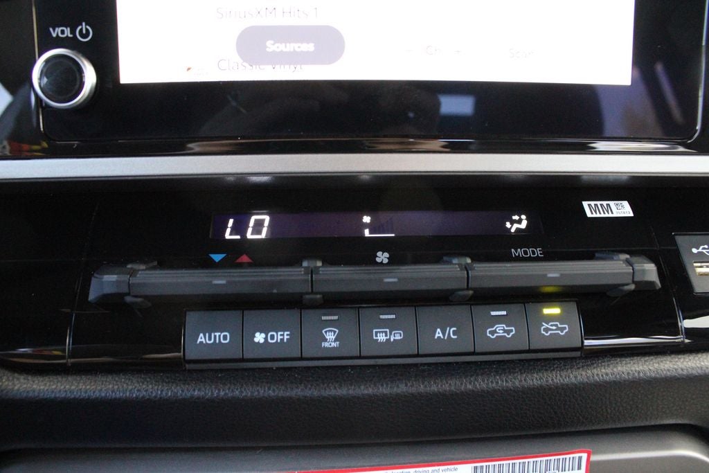 2025 Toyota TUNDRA 4X4 SR5