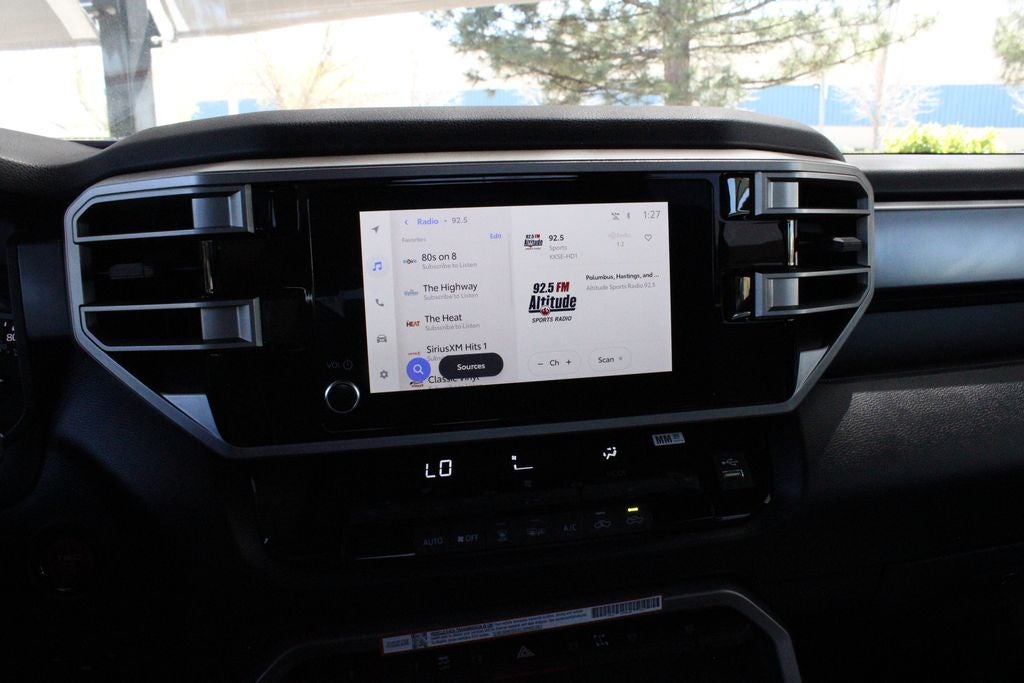 2025 Toyota TUNDRA 4X4 SR5