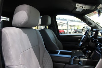 2025 Toyota TUNDRA 4X4 SR5