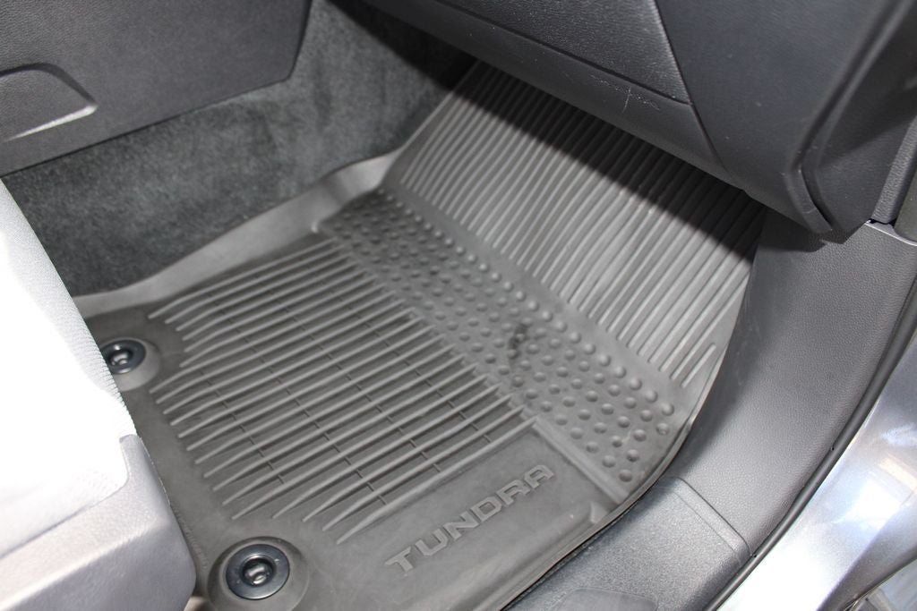 2025 Toyota TUNDRA 4X4 SR5