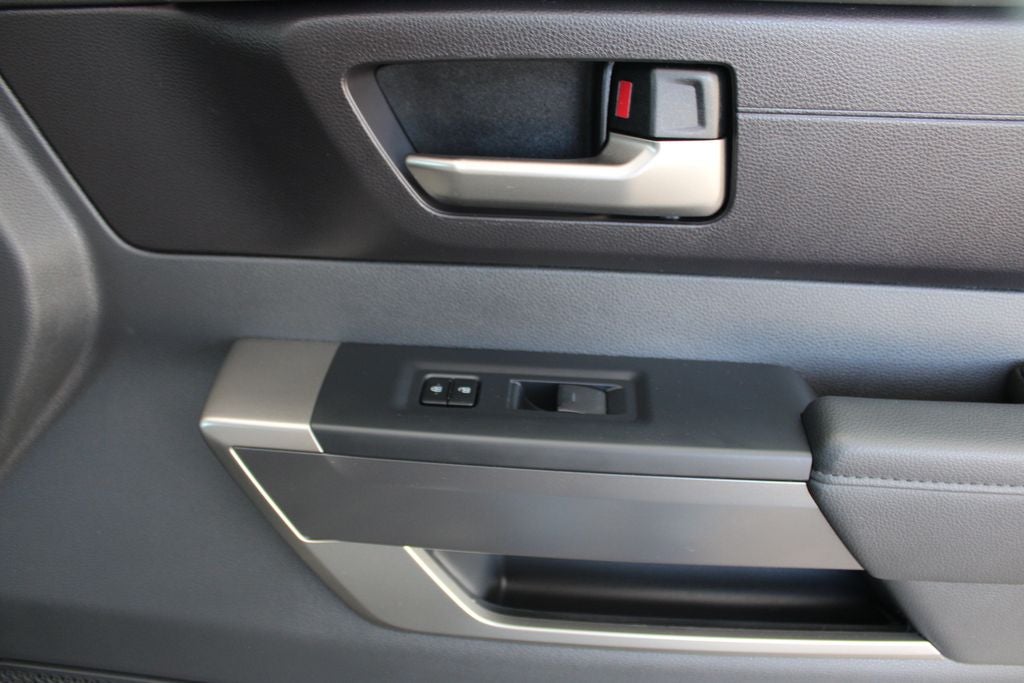 2025 Toyota TUNDRA 4X4 SR5