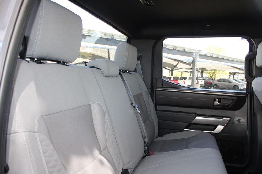 2025 Toyota TUNDRA 4X4 SR5