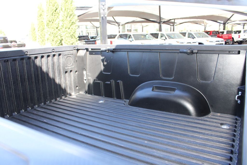 2025 Toyota TUNDRA 4X4 SR5