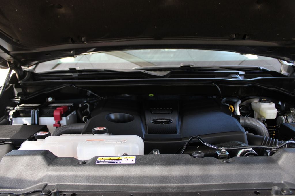 2025 Toyota TUNDRA 4X4 SR5