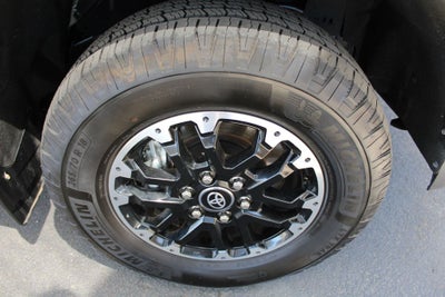 2025 Toyota TUNDRA 4X4 SR5