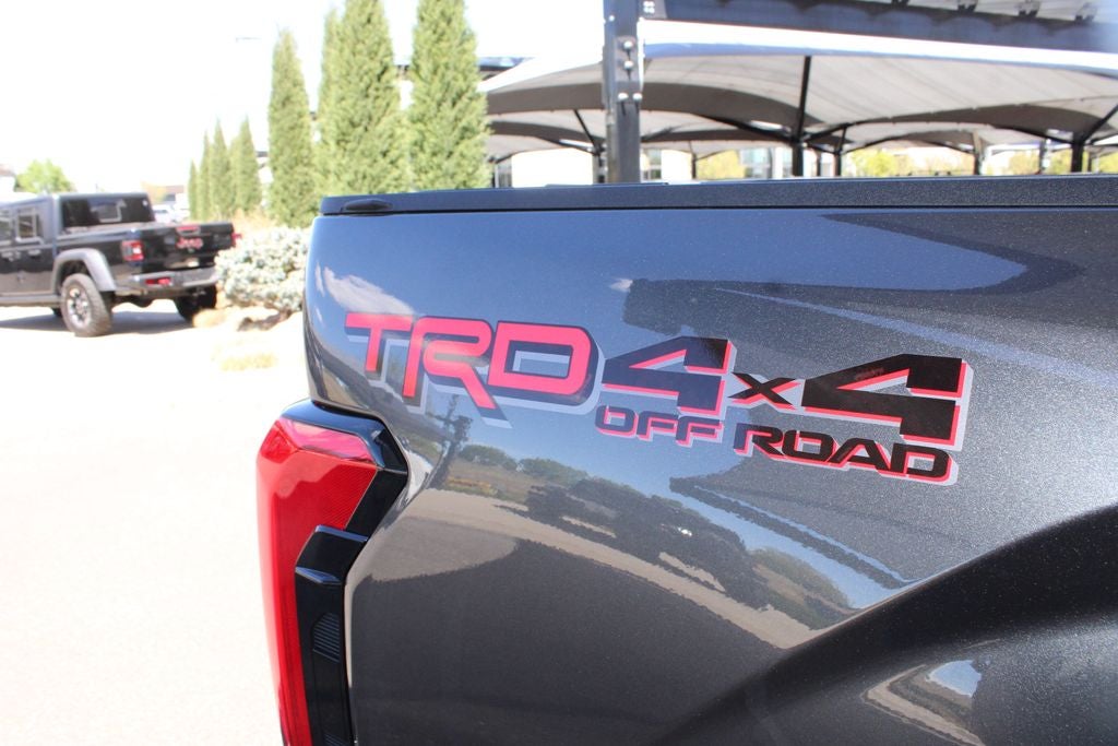 2025 Toyota TUNDRA 4X4 SR5