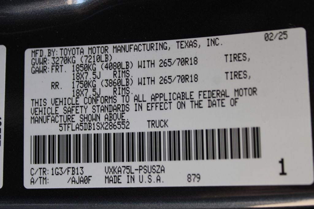 2025 Toyota TUNDRA 4X4 SR5