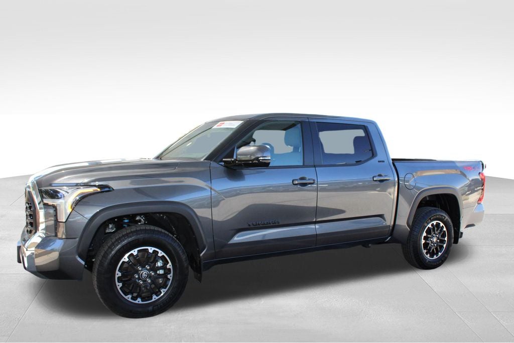 2025 Toyota TUNDRA 4X4 SR5