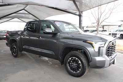 2025 Toyota TUNDRA 4X4 SR5