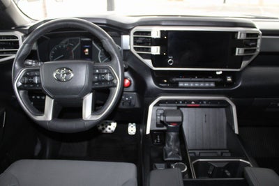 2025 Toyota TUNDRA 4X4 SR5