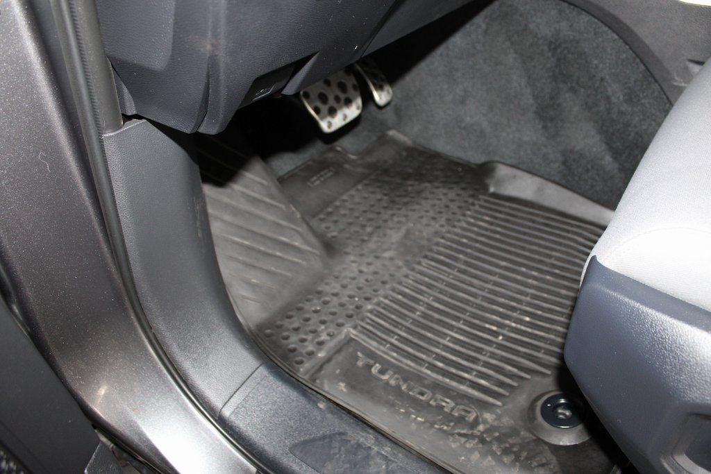 2025 Toyota TUNDRA 4X4 SR5