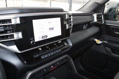 2025 Toyota TUNDRA 4X4 SR5