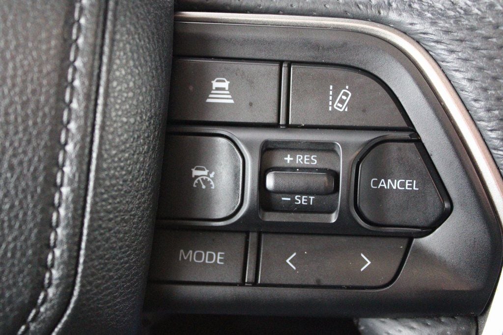 2025 Toyota TUNDRA 4X4 SR5