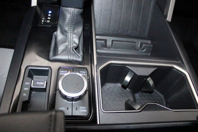 2025 Toyota TUNDRA 4X4 SR5