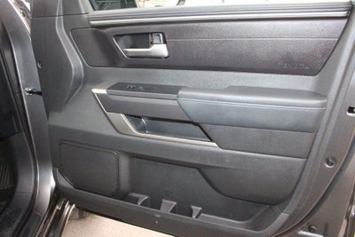 2025 Toyota TUNDRA 4X4 SR5