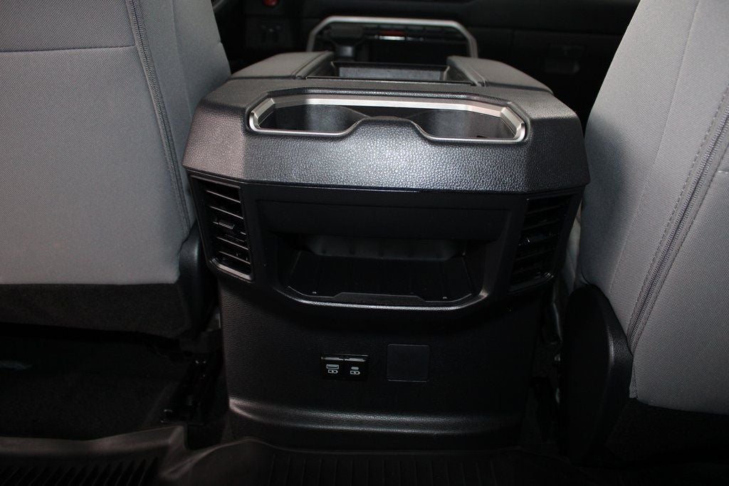 2025 Toyota TUNDRA 4X4 SR5